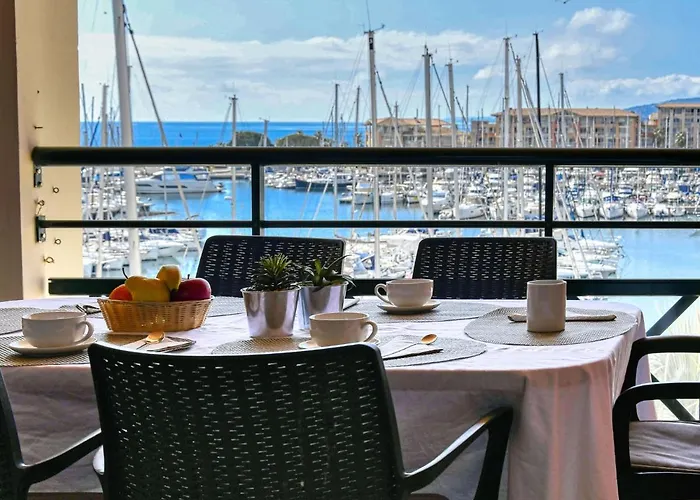 Apartment Bleu Marine-6