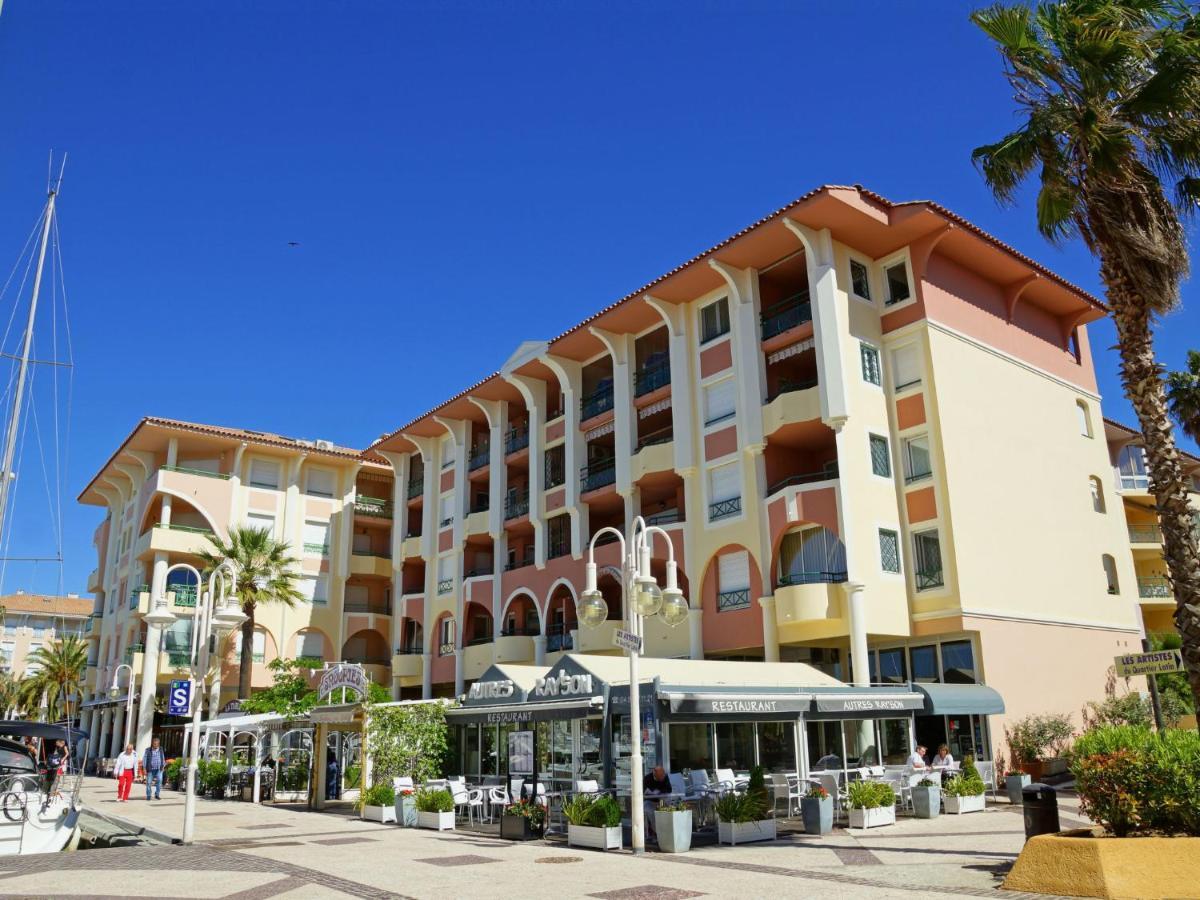 Bleu Marine-6 Fréjus
