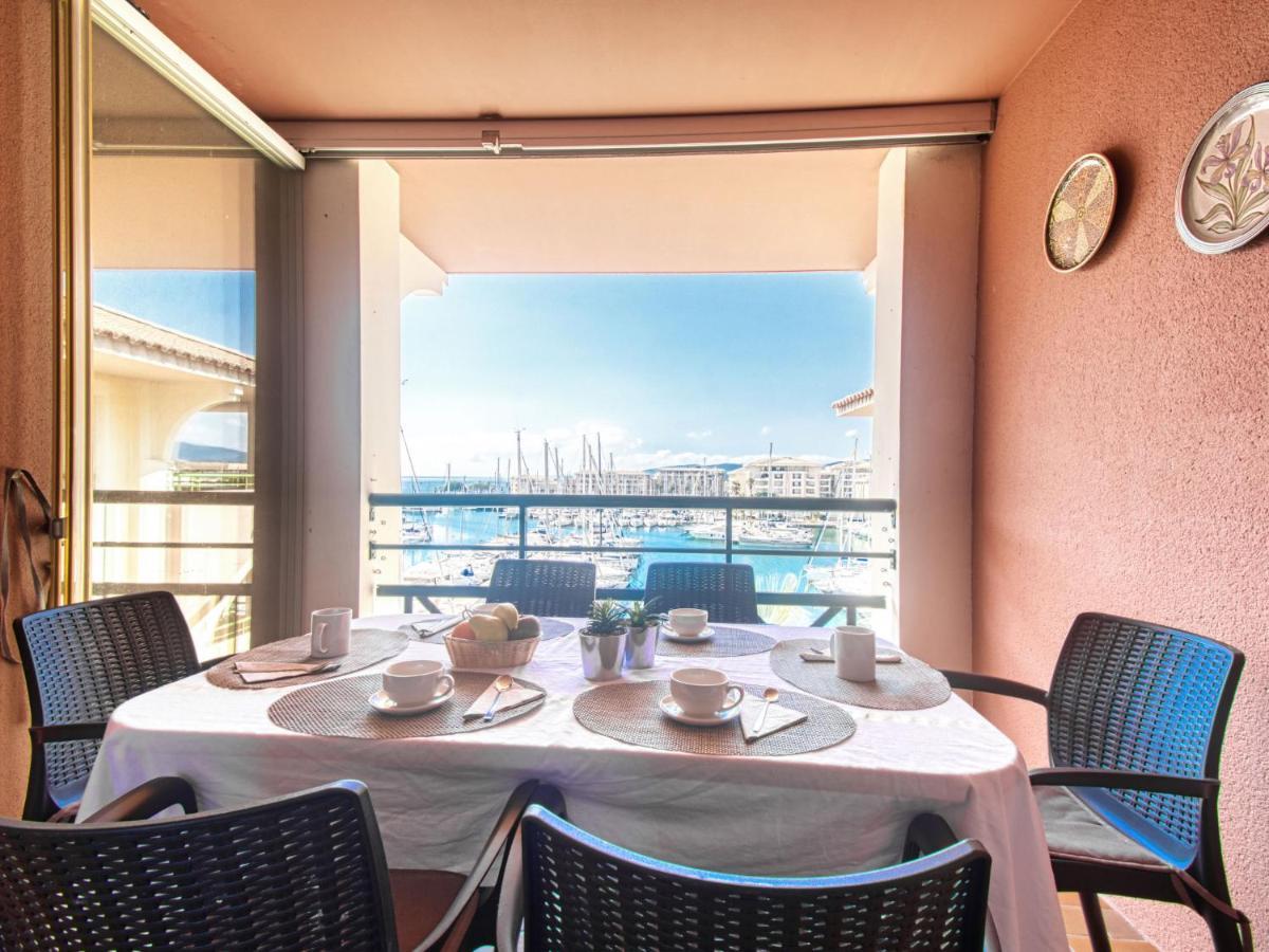 Appartement Bleu Marine-6 *